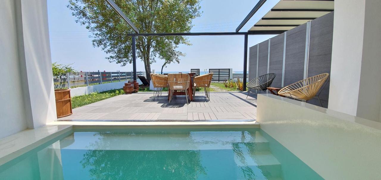 Thea Suites Nea Kallikrateia Exterior foto