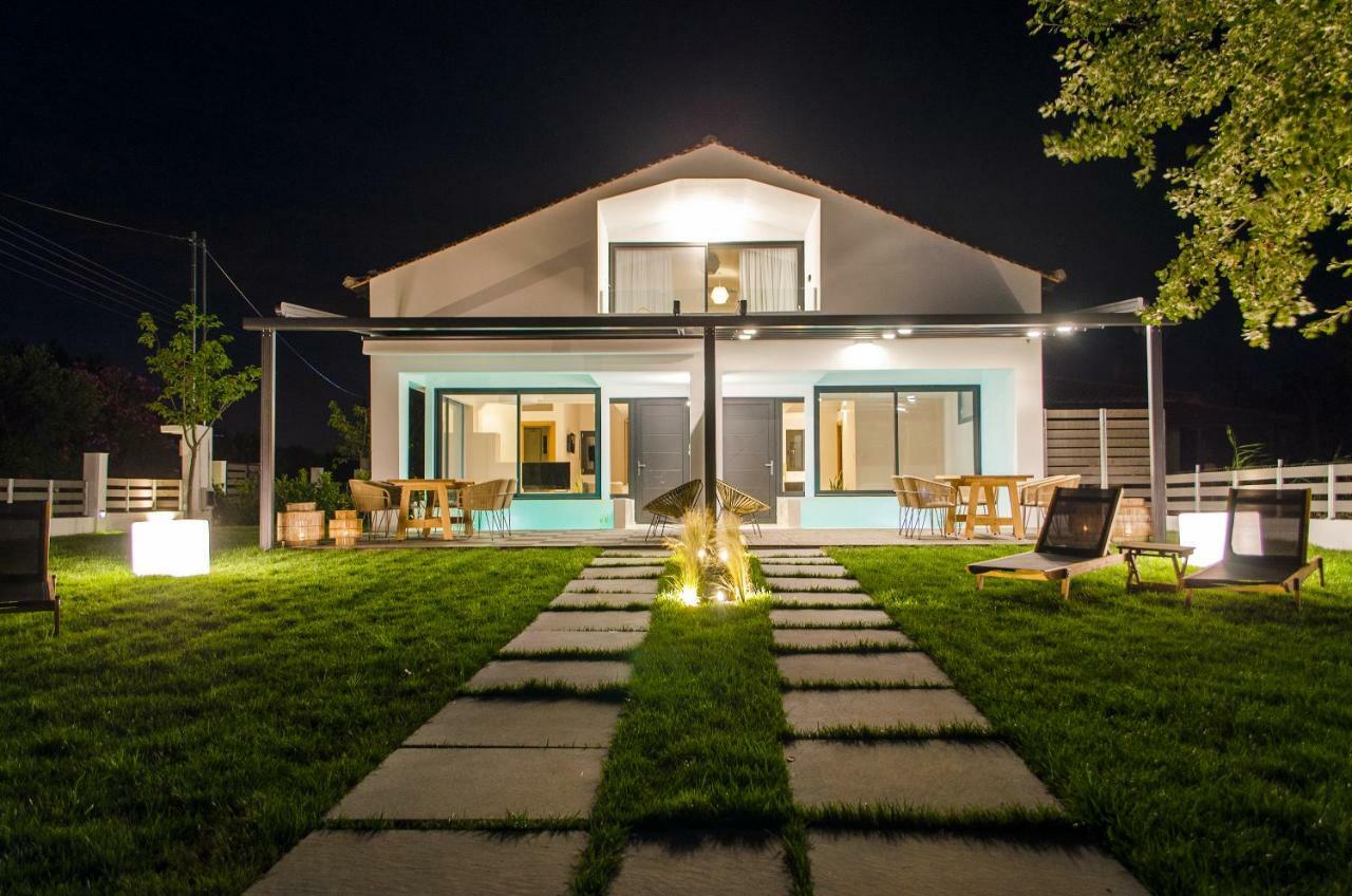 Thea Suites Nea Kallikrateia Exterior foto