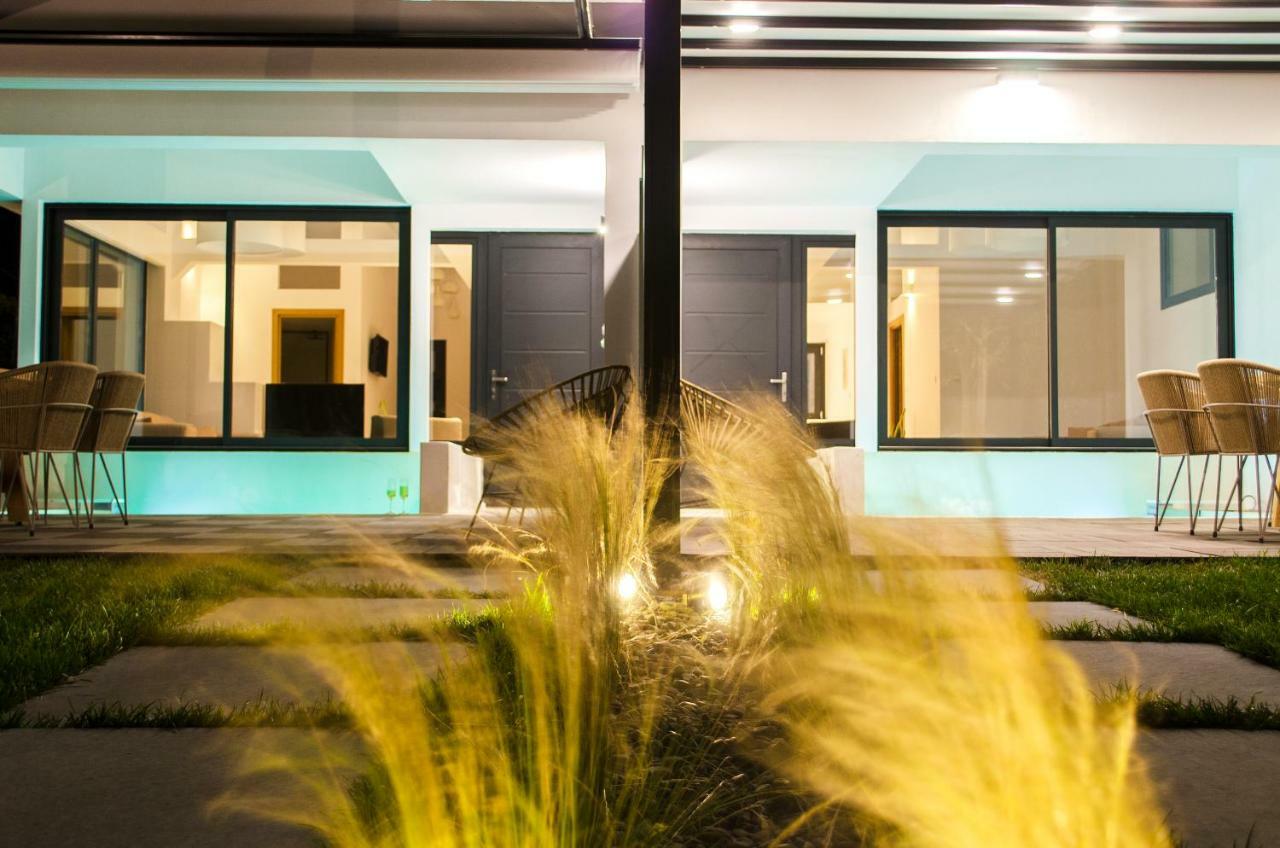 Thea Suites Nea Kallikrateia Exterior foto